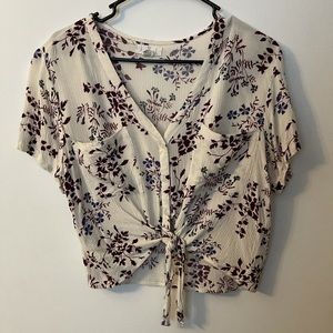 Cropped floral blouse